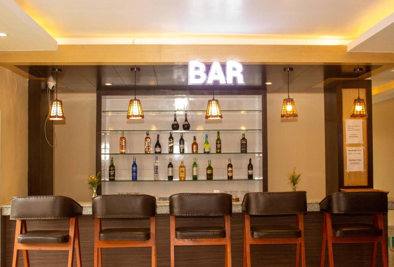 Hotel Silverline Pokhara Eksteriør bilde