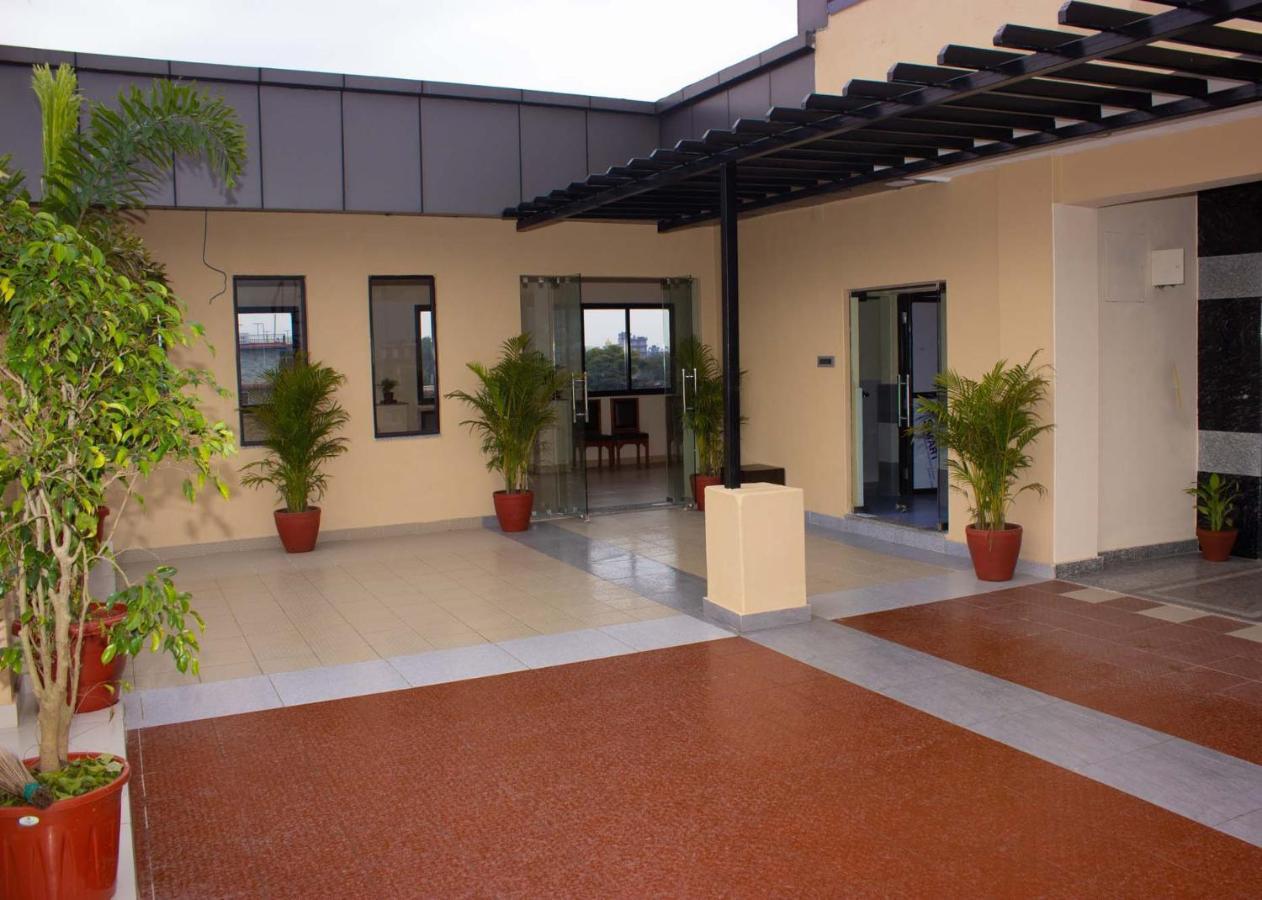 Hotel Silverline Pokhara Eksteriør bilde
