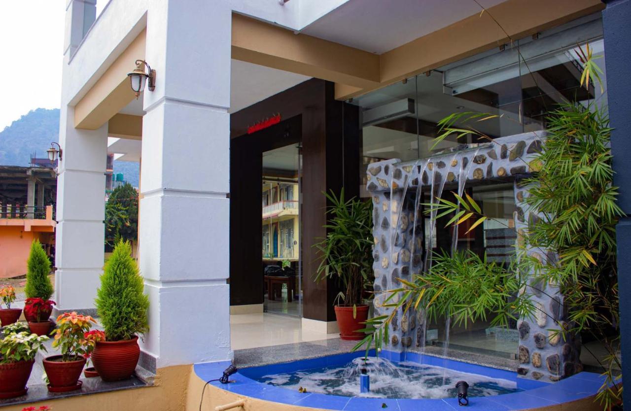 Hotel Silverline Pokhara Eksteriør bilde