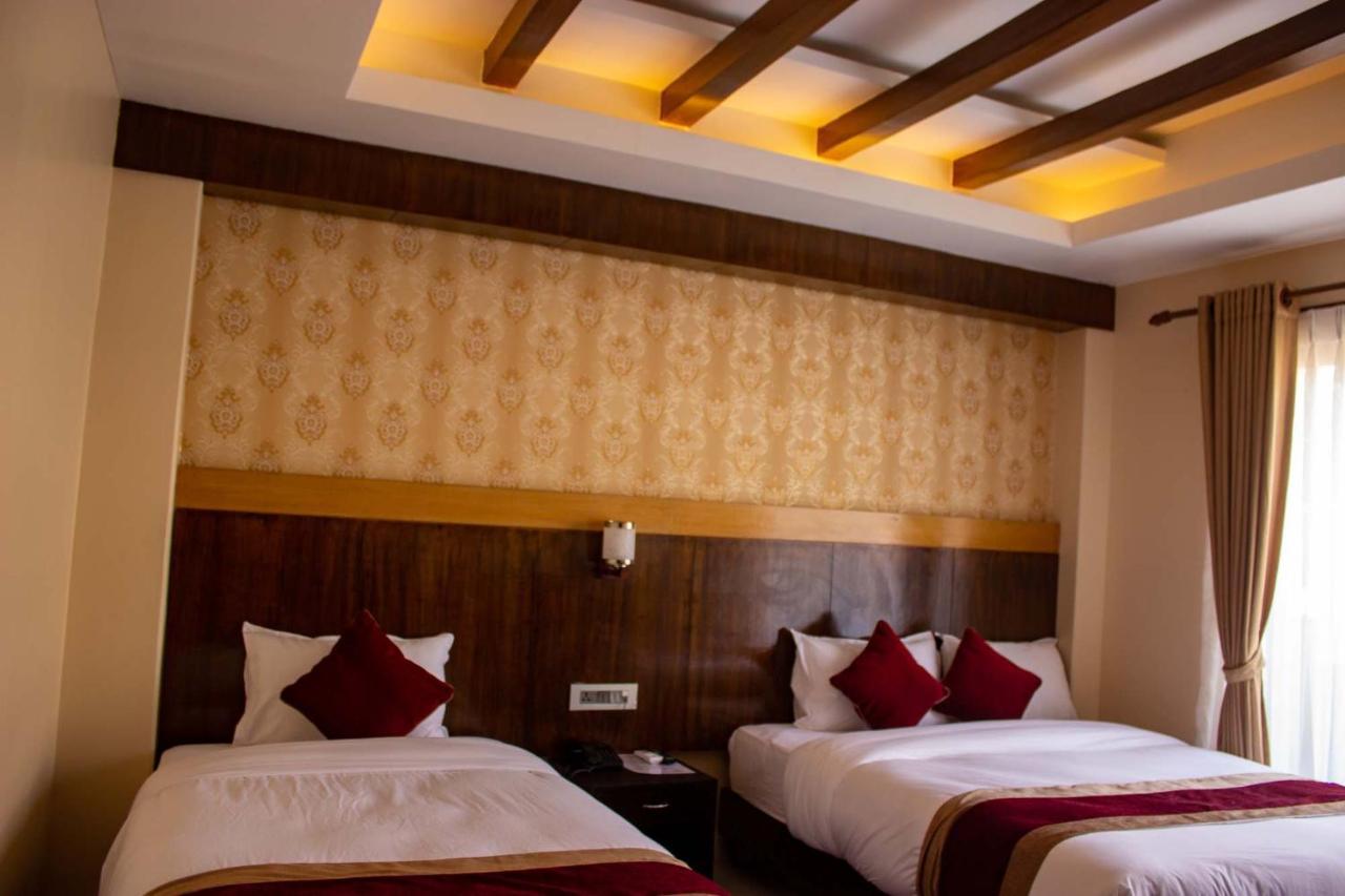 Hotel Silverline Pokhara Eksteriør bilde